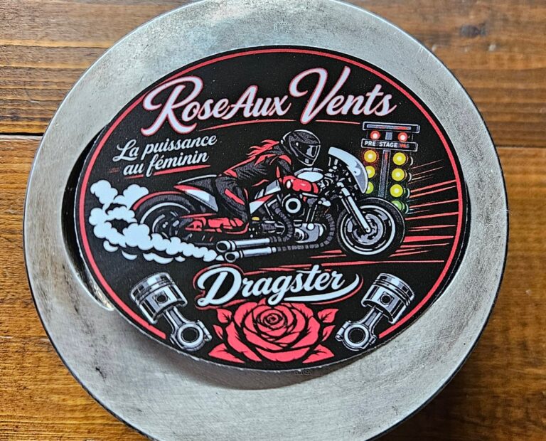 🏁 Soutenez notre projet Dragster avec les stickers Rose Aux Vents !